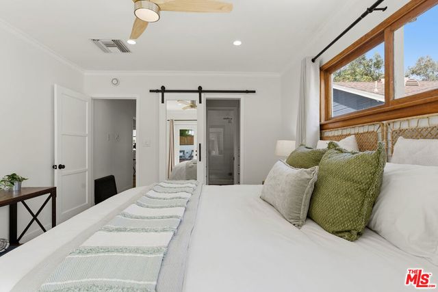 22140 Ybarra Road, Woodland Hills, CA 91364