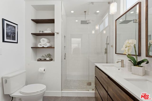 22140 Ybarra Road, Woodland Hills, CA 91364