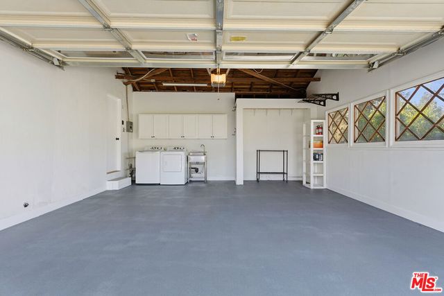 22140 Ybarra Road, Woodland Hills, CA 91364