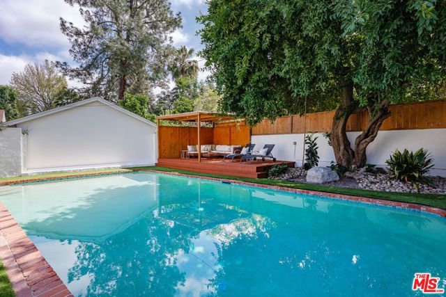 22140 Ybarra Road, Woodland Hills, CA 91364