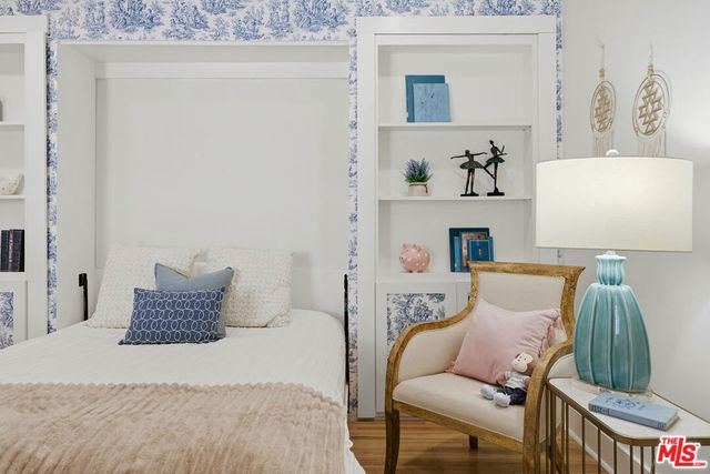 22140 Ybarra Road, Woodland Hills, CA 91364