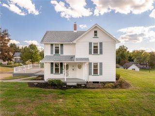 303 Wooster Street NW, Navarre, OH 44662