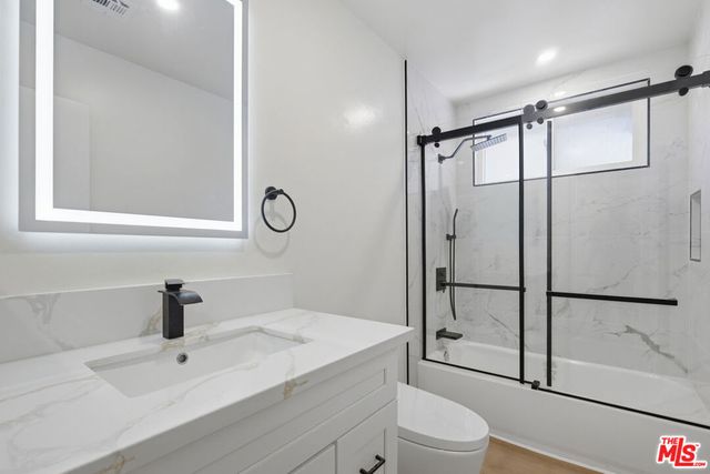 1832 N Summit Avenue, Pasadena, CA 91103