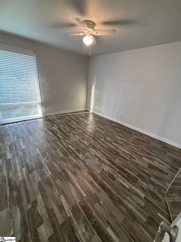 311 W Earle Street Unit B31, Greenville, SC 29609