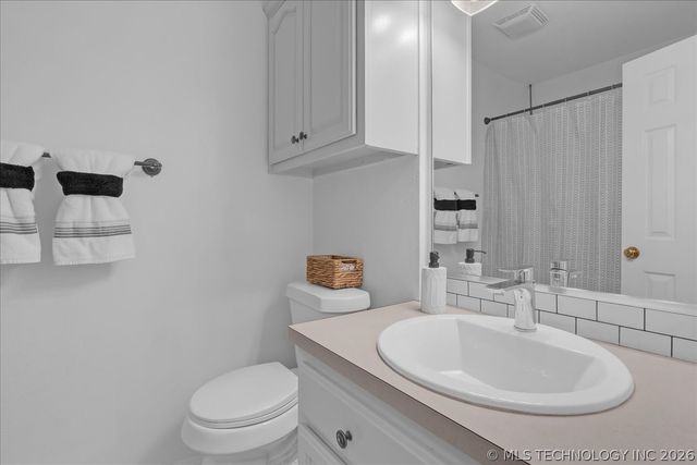 21411 E 36th Street S, Broken Arrow, OK 74014