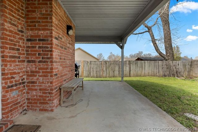 21411 E 36th Street S, Broken Arrow, OK 74014