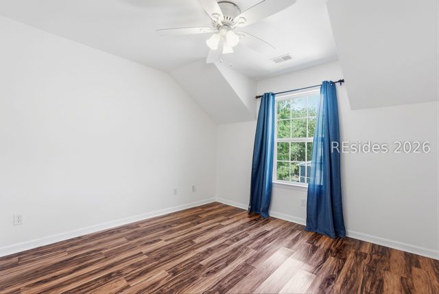 8 Winterberry Ln, Bluffton, SC 29910