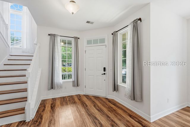 8 Winterberry Ln, Bluffton, SC 29910