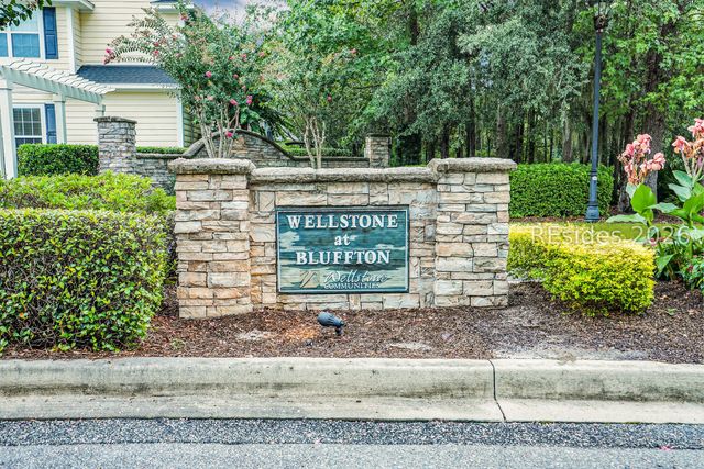 8 Winterberry Ln, Bluffton, SC 29910