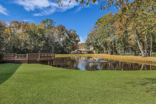 8 Winterberry Ln, Bluffton, SC 29910
