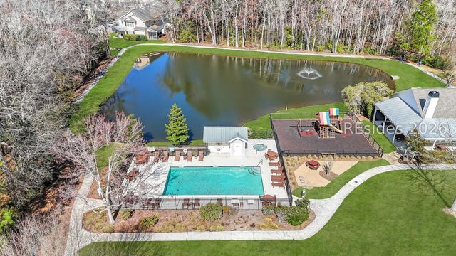 8 Winterberry Ln, Bluffton, SC 29910
