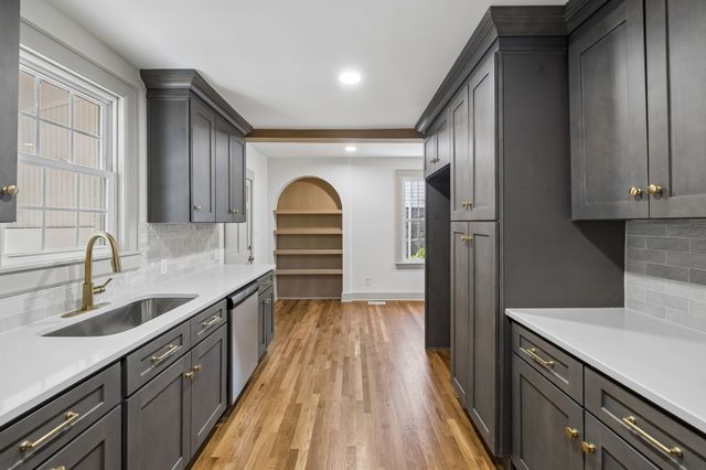 2408A Inga St, Nashville, TN 37206