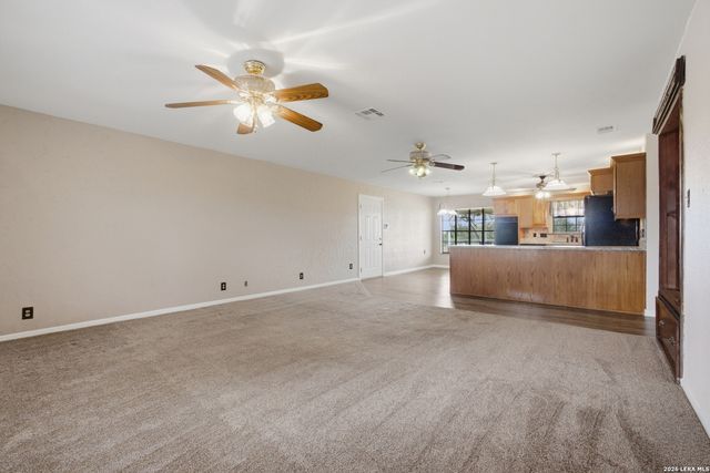 7970 KNOWLTON RD, San Antonio, TX 78263