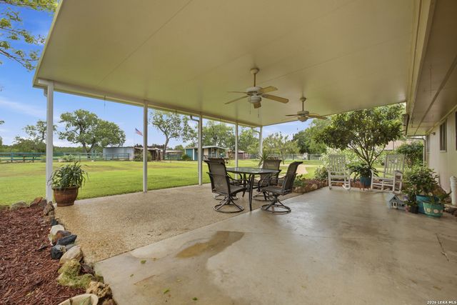 7970 KNOWLTON RD, San Antonio, TX 78263