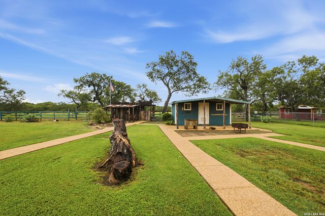 7970 KNOWLTON RD, San Antonio, TX 78263