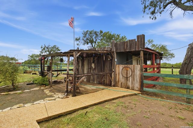 7970 KNOWLTON RD, San Antonio, TX 78263