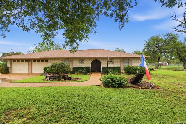 7970 KNOWLTON RD, San Antonio, TX 78263