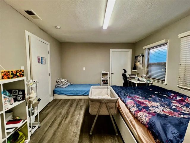 915 W 21st, Los Angeles, CA 90007