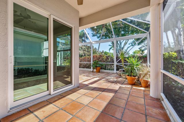 8384 Heritage Club Drive, West Palm Beach, FL 33412