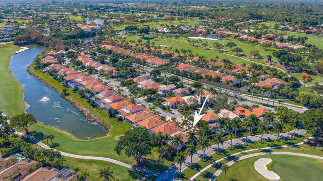 8384 Heritage Club Drive, West Palm Beach, FL 33412