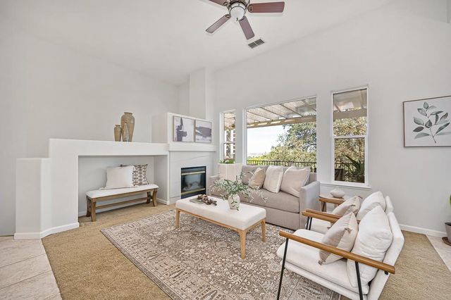 4367 Newland Heights Dr, Rocklin, CA 95765
