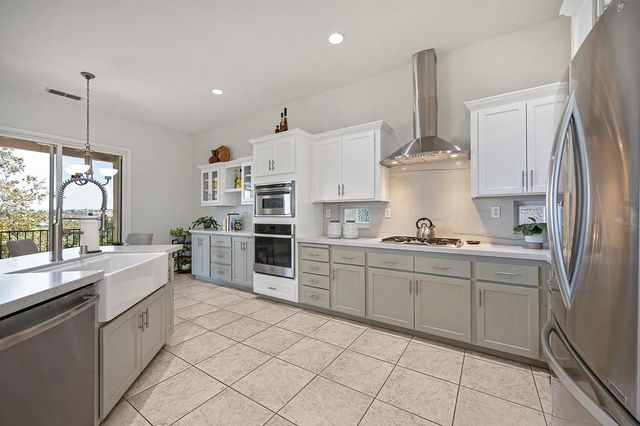 4367 Newland Heights Dr, Rocklin, CA 95765