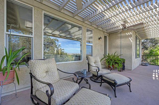 4367 Newland Heights Dr, Rocklin, CA 95765