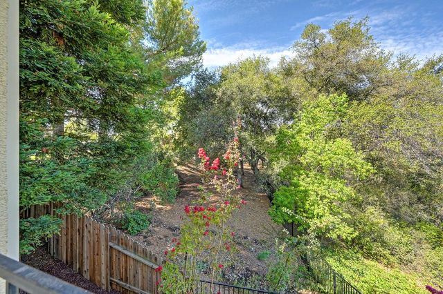 4367 Newland Heights Dr, Rocklin, CA 95765