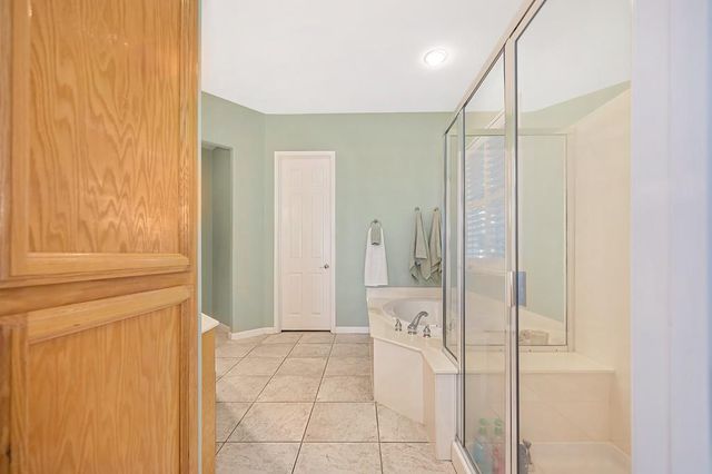 4367 Newland Heights Dr, Rocklin, CA 95765