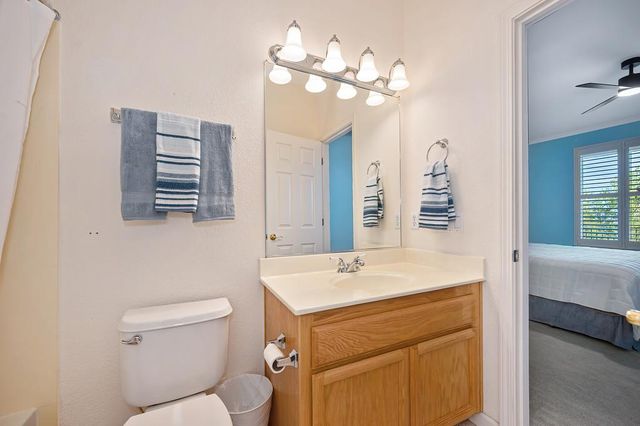4367 Newland Heights Dr, Rocklin, CA 95765
