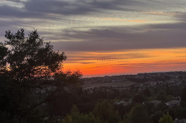 4367 Newland Heights Dr, Rocklin, CA 95765