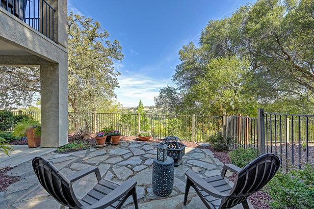 4367 Newland Heights Dr, Rocklin, CA 95765