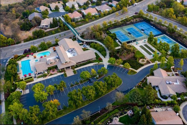 4367 Newland Heights Dr, Rocklin, CA 95765