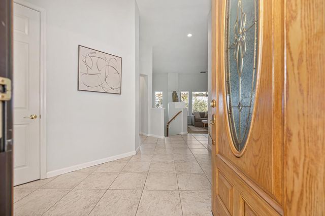 4367 Newland Heights Dr, Rocklin, CA 95765