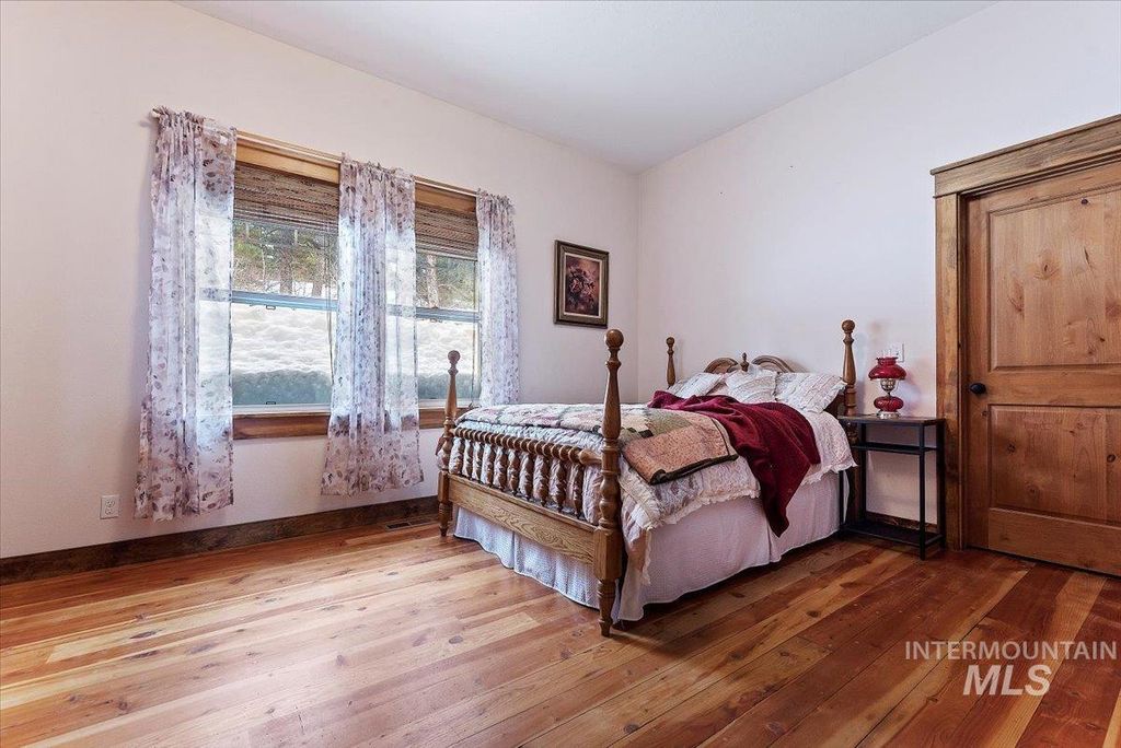 675 W Russell Dr, Prairie, ID 83647 photo 24