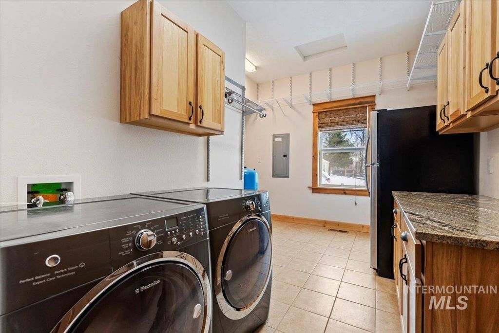 675 W Russell Dr, Prairie, ID 83647 photo 25
