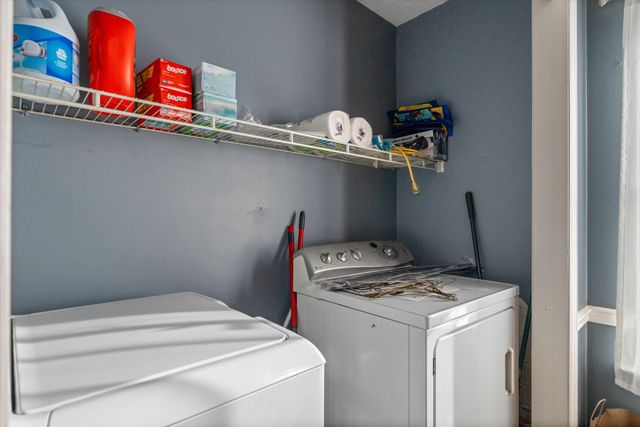 585 Cedar Bend Ln, La Vergne, TN 37086