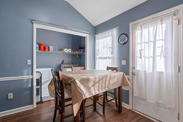 585 Cedar Bend Ln, La Vergne, TN 37086