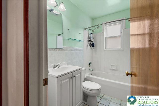 1905 South 3rd, Allentown City, PA 18103