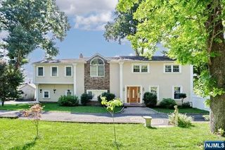 61 Intervale Road, Par-troy Hills Twp., NJ 07005
