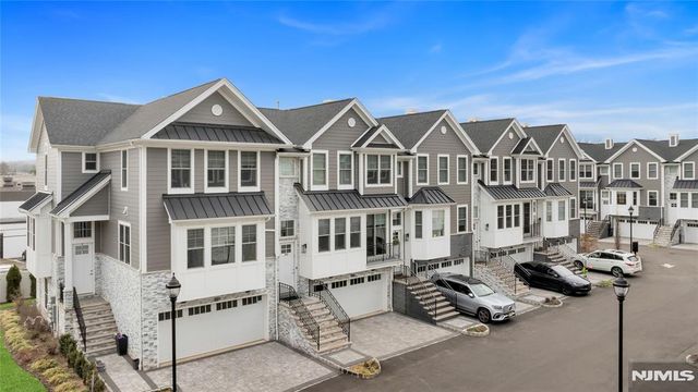 23 Legion Drive 202, Cresskill, NJ 07626