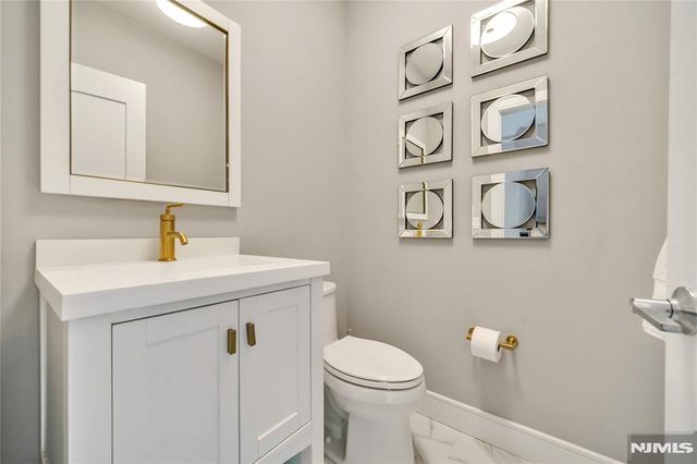 23 Legion Drive 202, Cresskill, NJ 07626