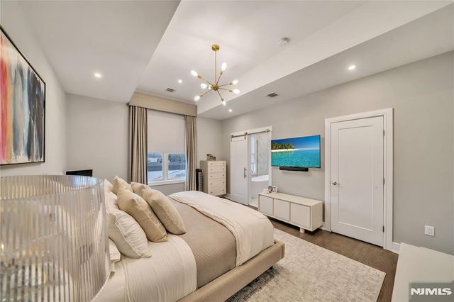 23 Legion Drive 202, Cresskill, NJ 07626