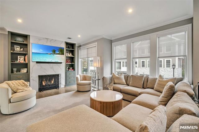 23 Legion Drive 202, Cresskill, NJ 07626