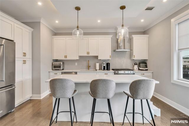 23 Legion Drive 202, Cresskill, NJ 07626