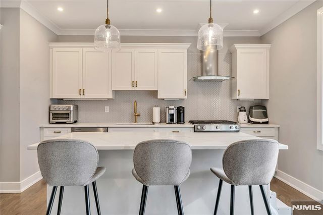 23 Legion Drive 202, Cresskill, NJ 07626