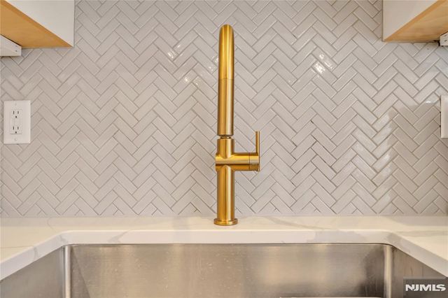 23 Legion Drive 202, Cresskill, NJ 07626