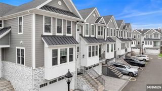 23 Legion Drive 202, Cresskill, NJ 07626