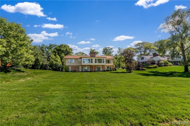 2382 West Oakfield Road, Grand Island, NY 14072