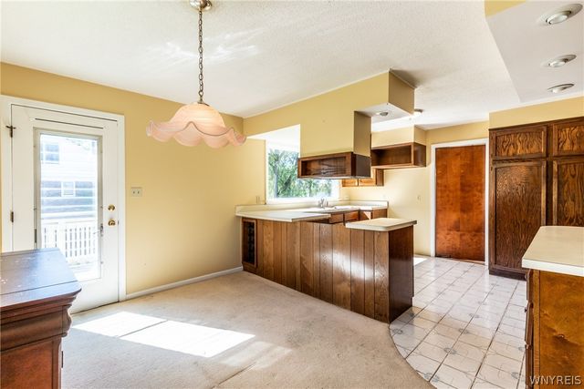 2382 West Oakfield Road, Grand Island, NY 14072